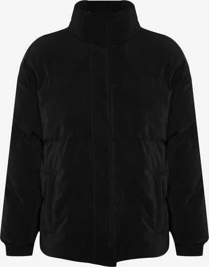 Trendyol Steppjacke Schwarz