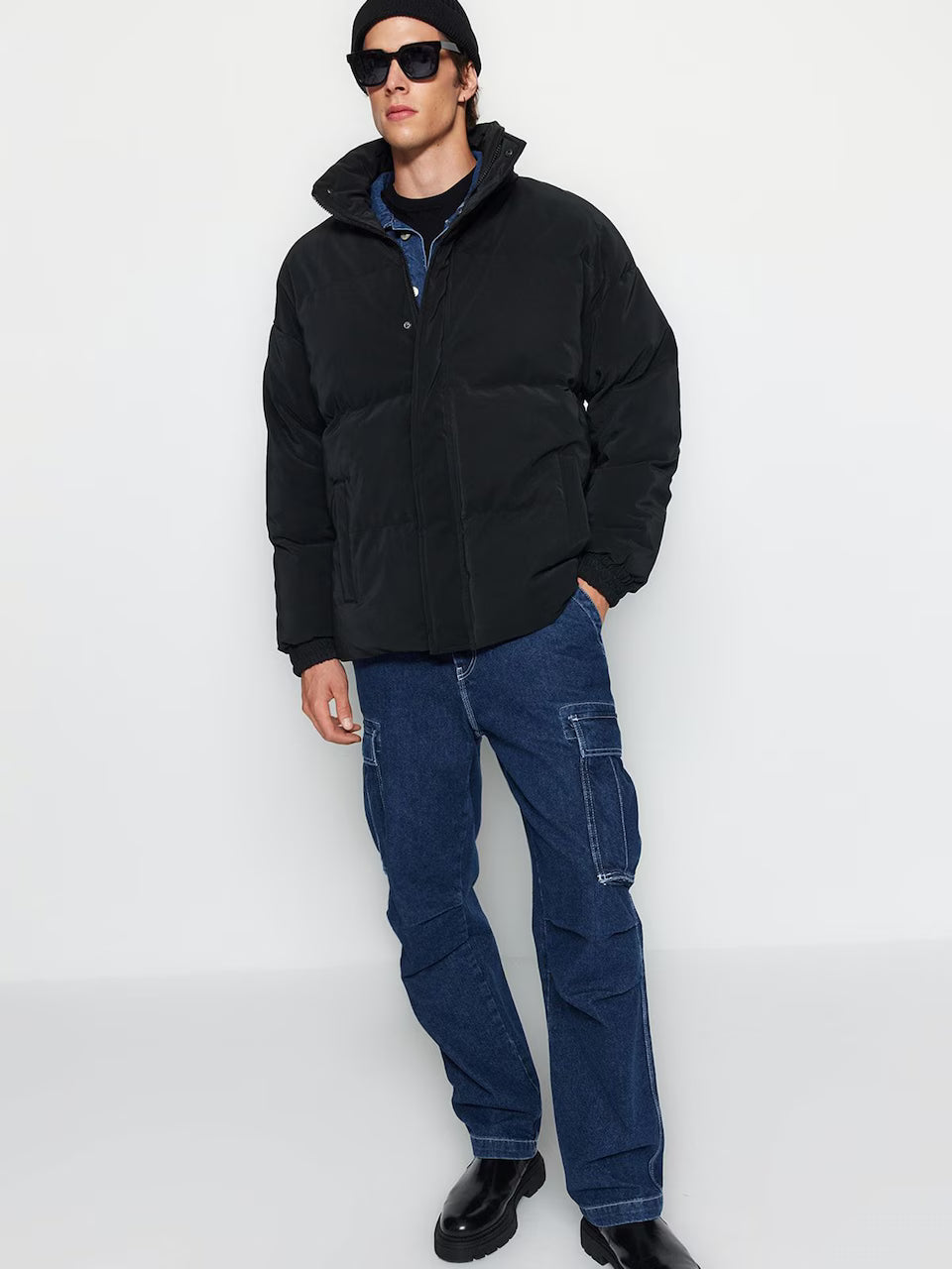 Trendyol Steppjacke Schwarz